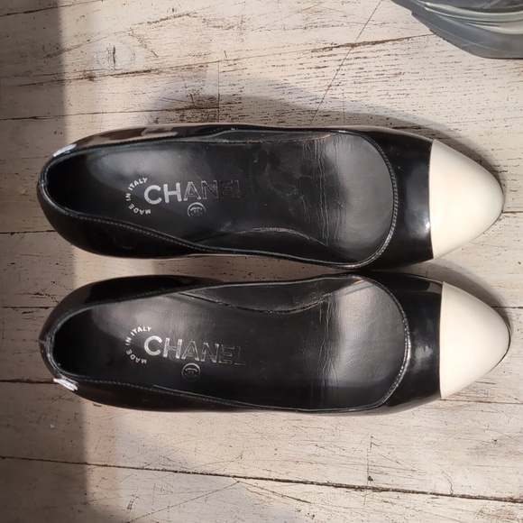 Vintage 2008 Chanel platform pump 7.5 (38) - Picture 1 of 13